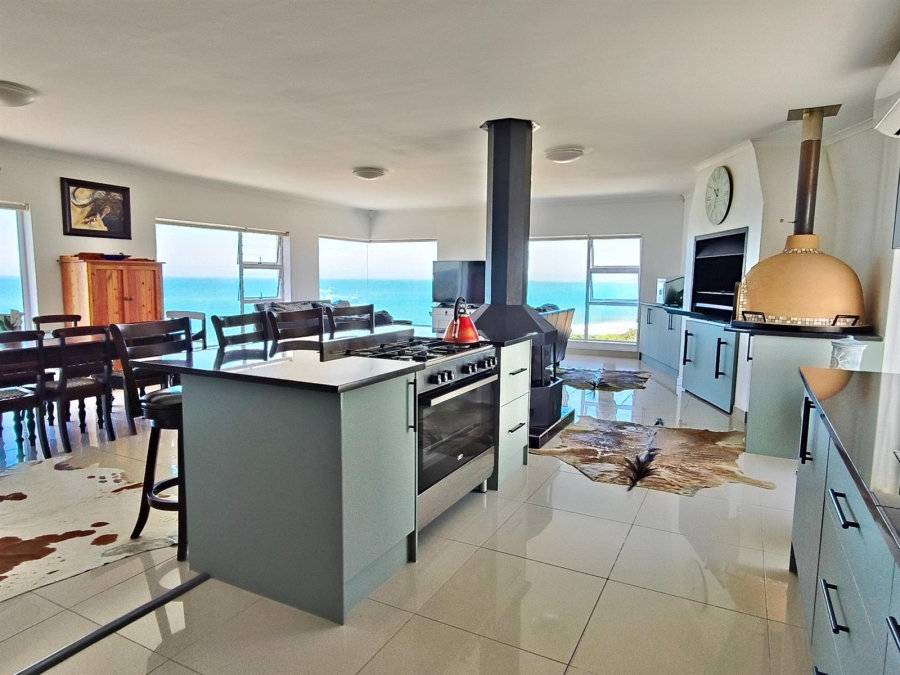 5 Bedroom Property for Sale in Dana Bay Western Cape